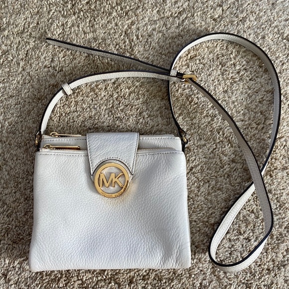 Michael Kors Crossbody - Picture 1 of 12